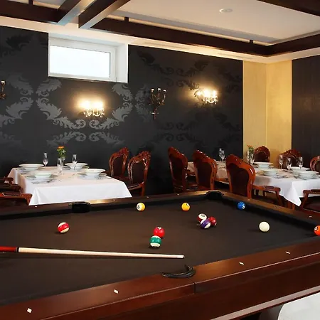 Lux Hotel Onyx 4*